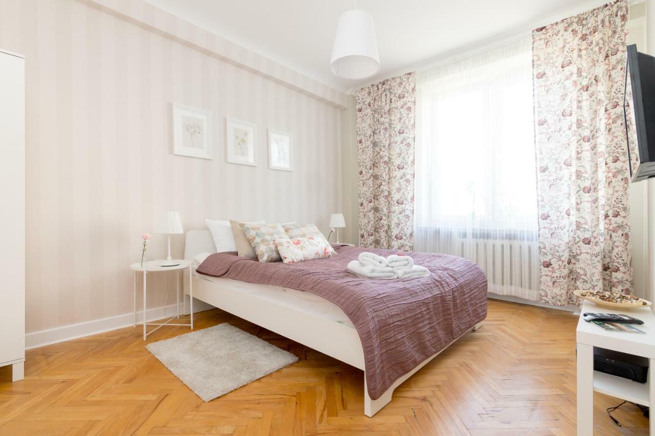 Apartment Chmielna Warsaw